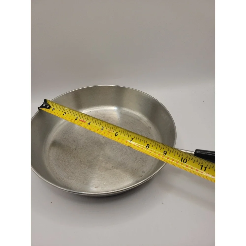 Vintage 1997 Revere Ware‎ 9 Inch Skillet Frying Pan Copper Bottom Clinton IL USA